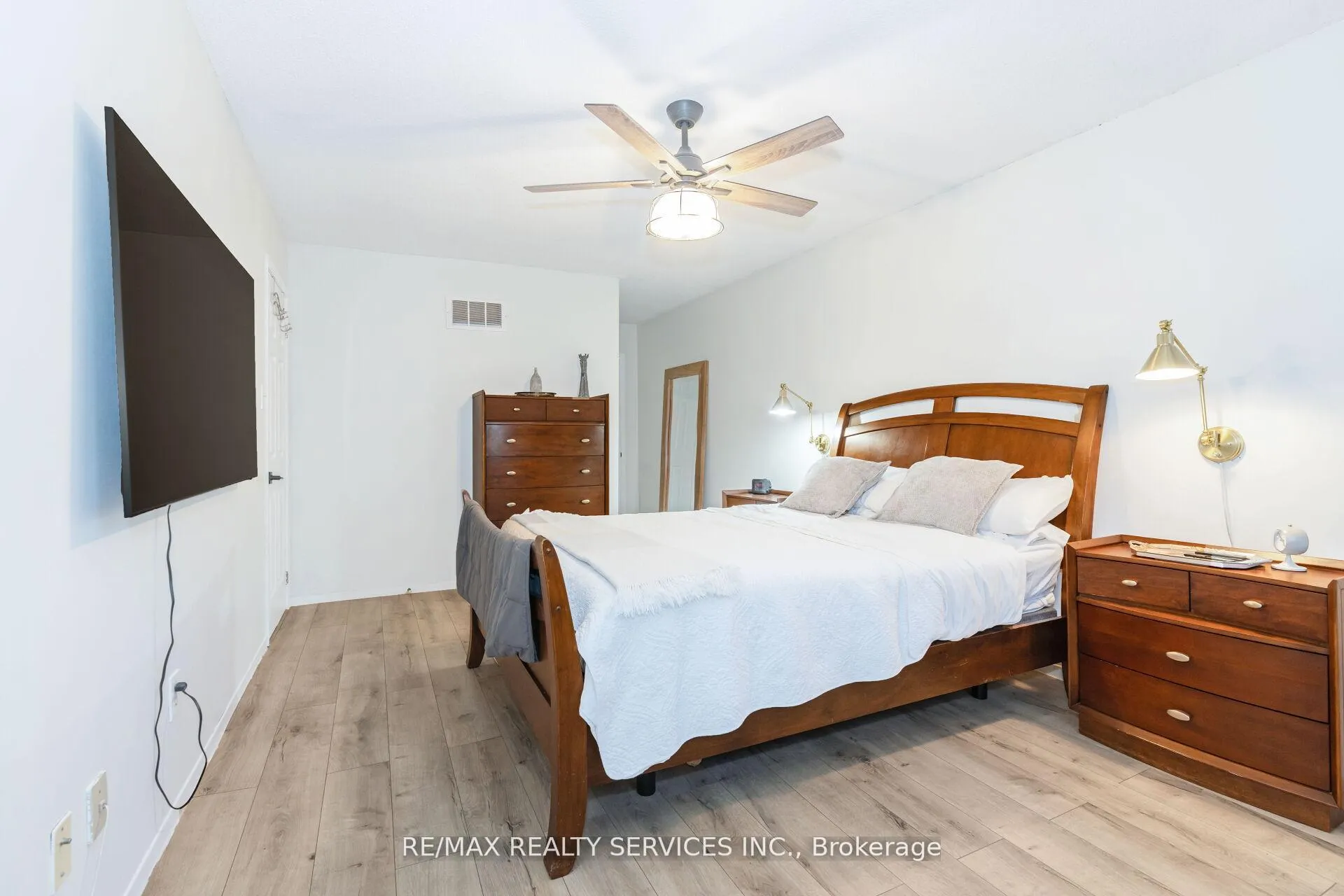 Photo 171 of 18 Mitchell Avenue, Brampton, Heart Lake West — HOMEH