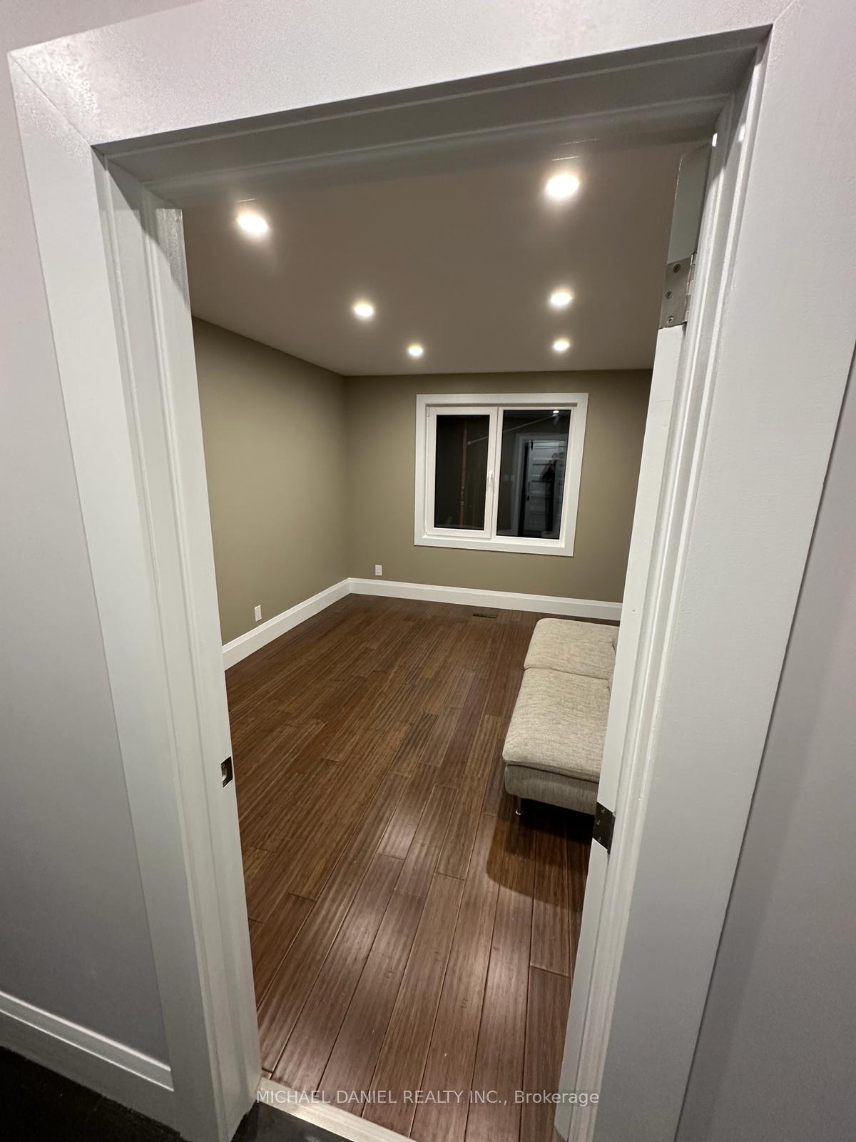 Photo 3 of Unit Main, 6222 Yonge Street, Innisfil, Churchill — HOMEH