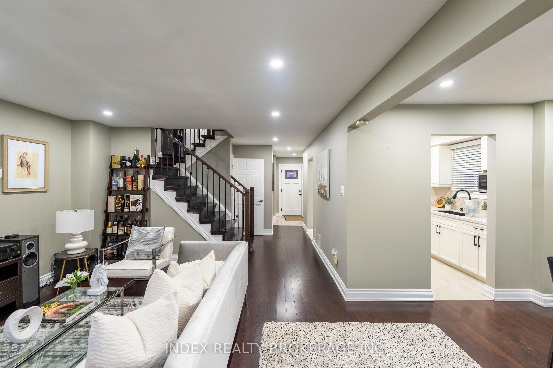 Photo 7 of 52 Jameson Crescent, Brampton, Northgate — HOMEH