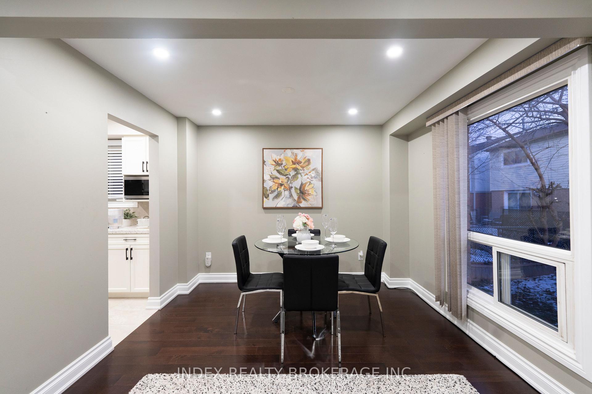Photo 9 of 52 Jameson Crescent, Brampton, Northgate — HOMEH