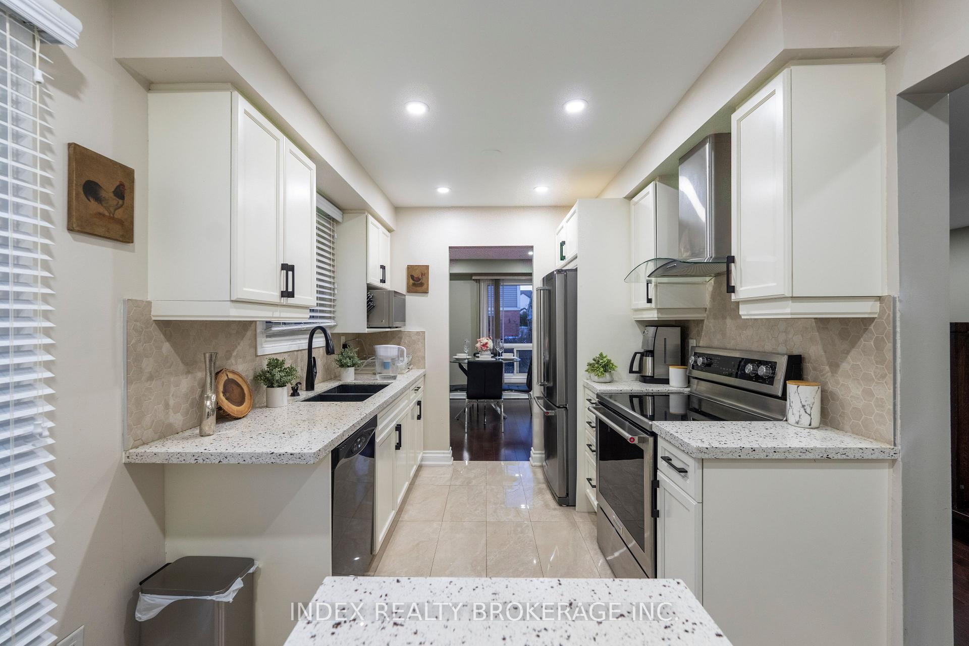 Photo 14 of 52 Jameson Crescent, Brampton, Northgate — HOMEH