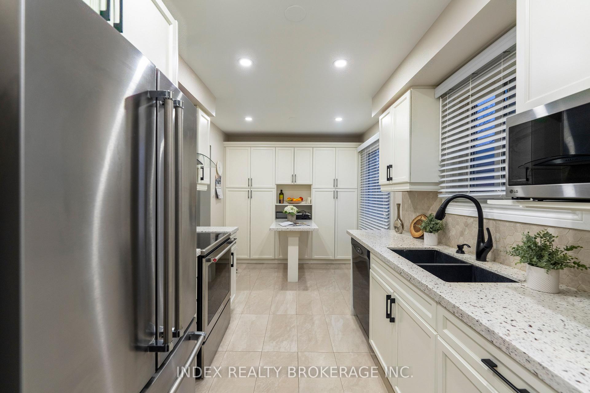 Photo 15 of 52 Jameson Crescent, Brampton, Northgate — HOMEH