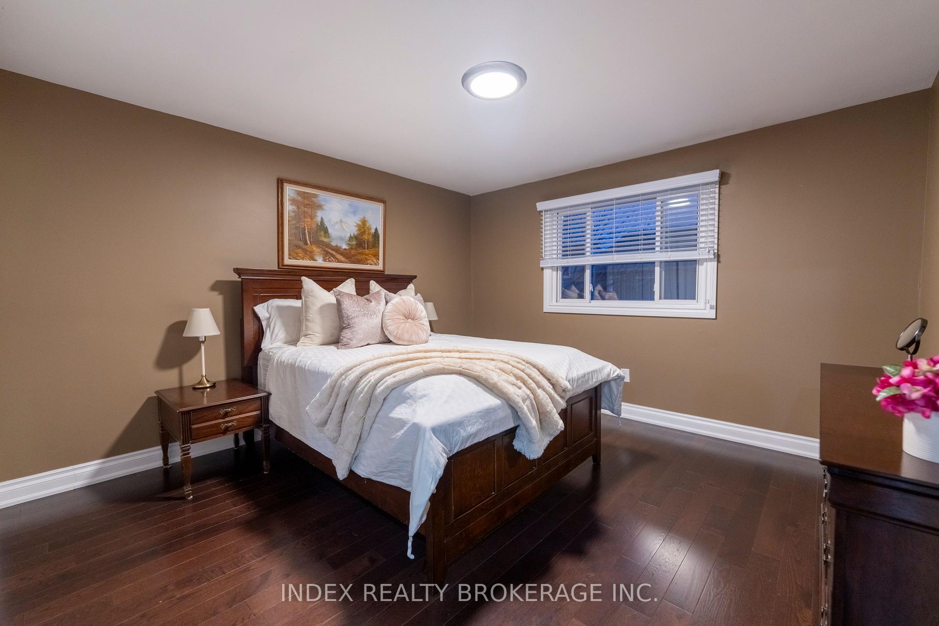 Photo 23 of 52 Jameson Crescent, Brampton, Northgate — HOMEH