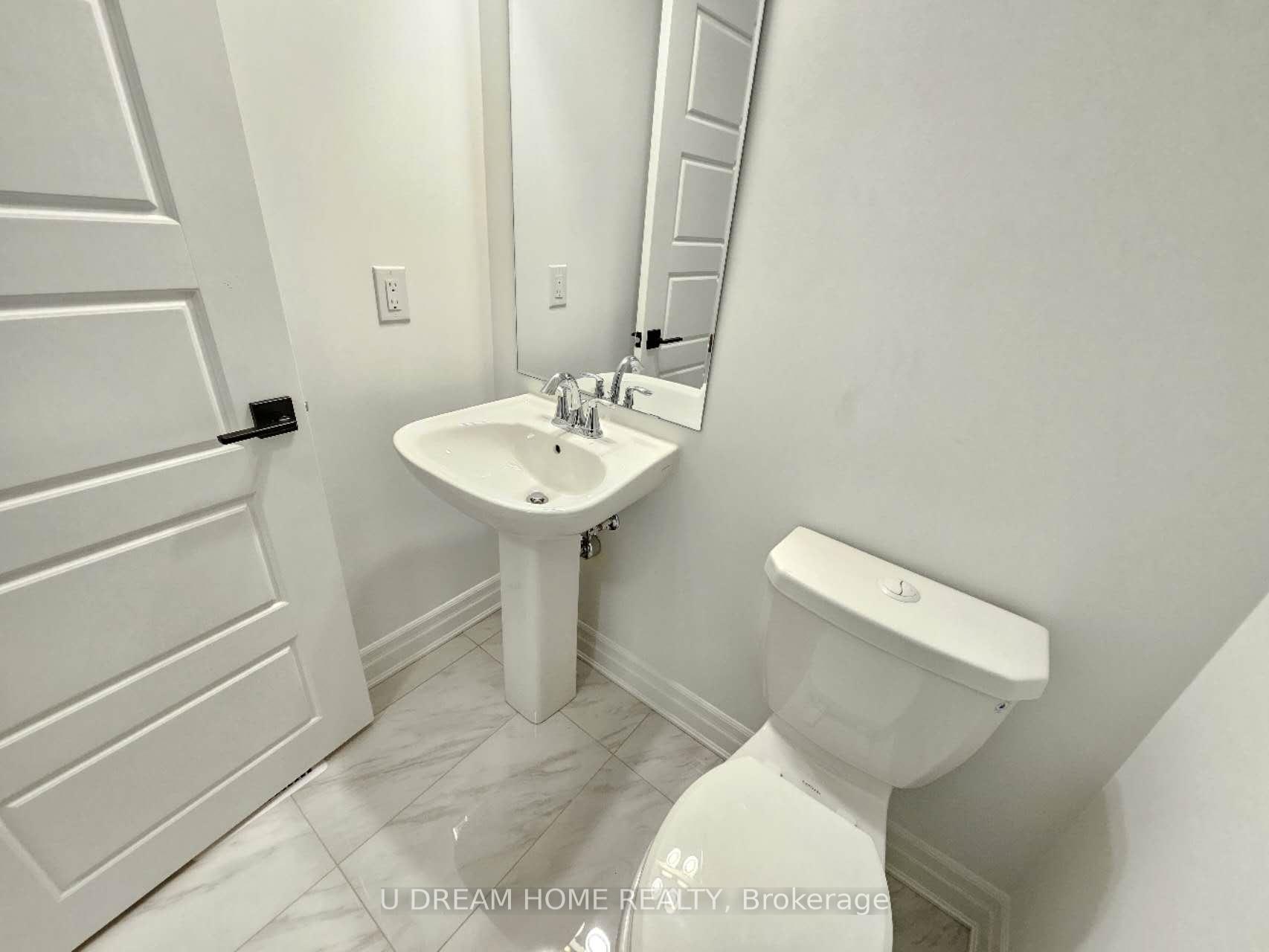 Photo 27 of 6 Berczy Manor Crescent, Markham, Rural Markham — HOMEH