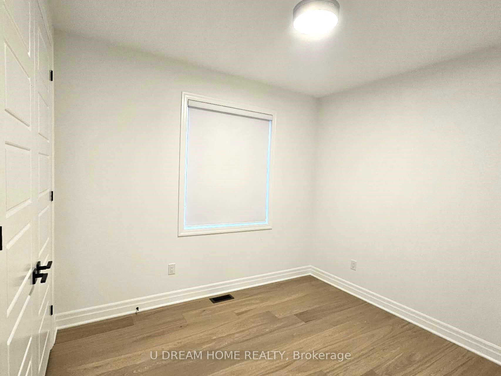Photo 39 of 6 Berczy Manor Crescent, Markham, Rural Markham — HOMEH