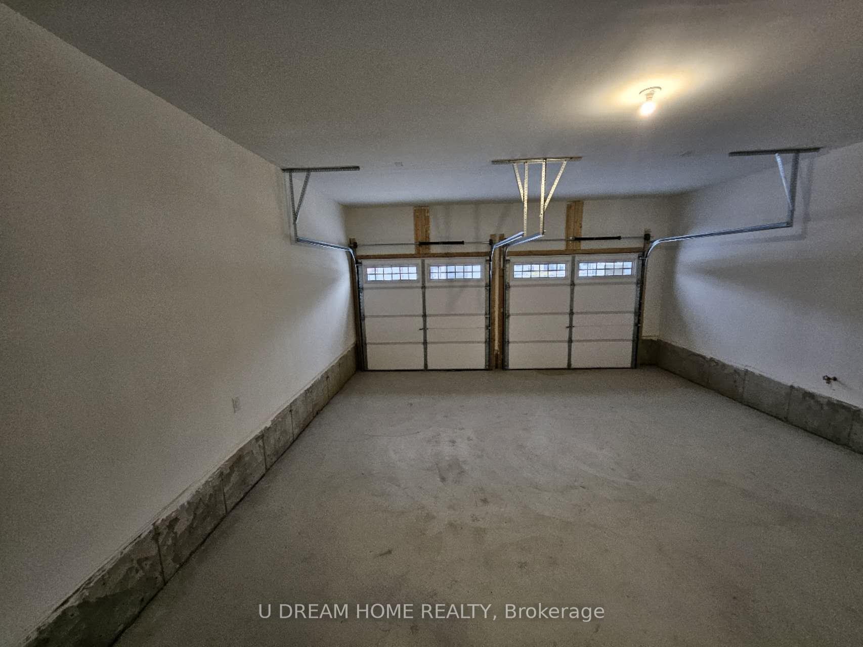 Photo 49 of 6 Berczy Manor Crescent, Markham, Rural Markham — HOMEH