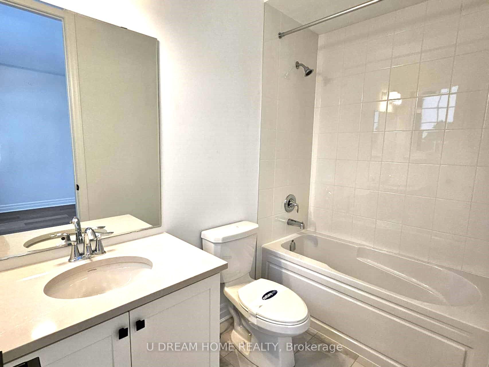 Photo 19 of 6 Berczy Manor Crescent, Markham, Rural Markham — HOMEH