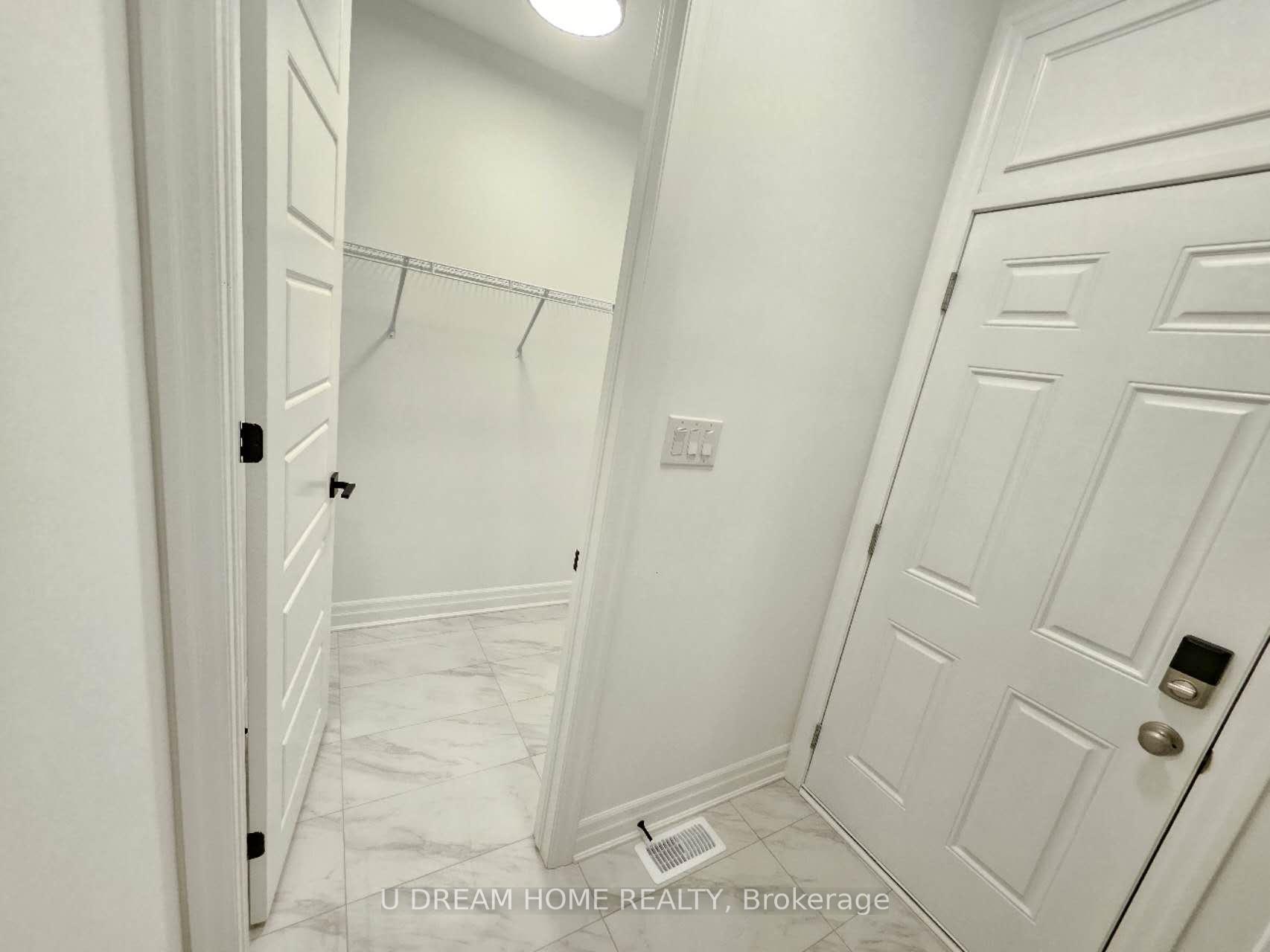 Photo 41 of 6 Berczy Manor Crescent, Markham, Rural Markham — HOMEH