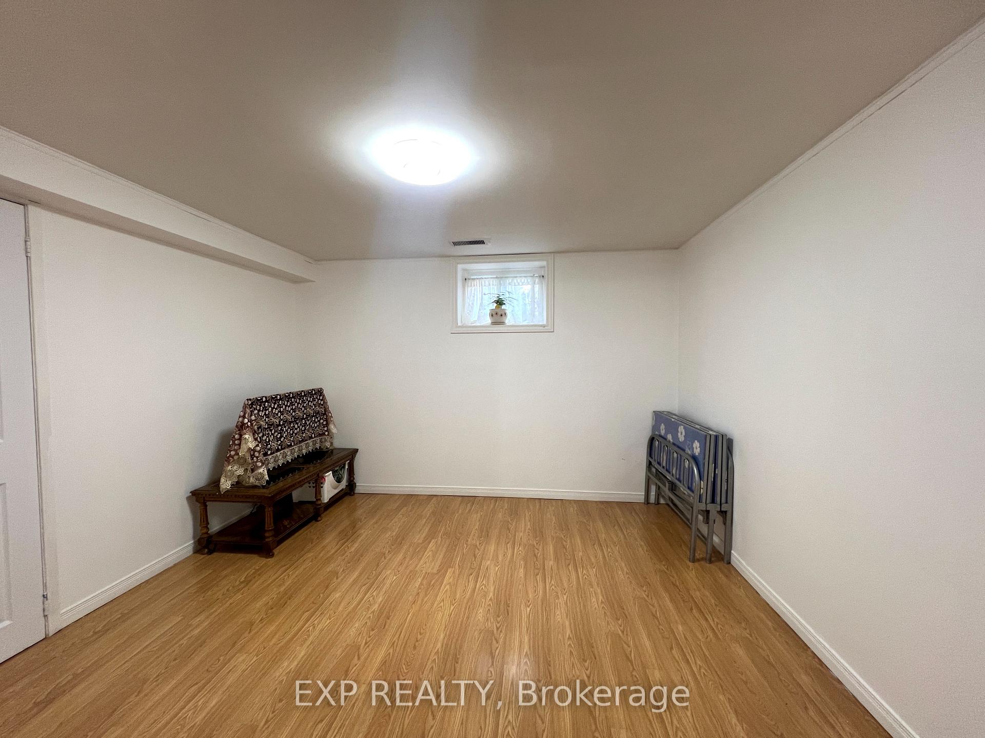 Photo 8 of Unit Lower, 3 Hildenboro Square, Scarborough, L'Amoreaux — HOMEH