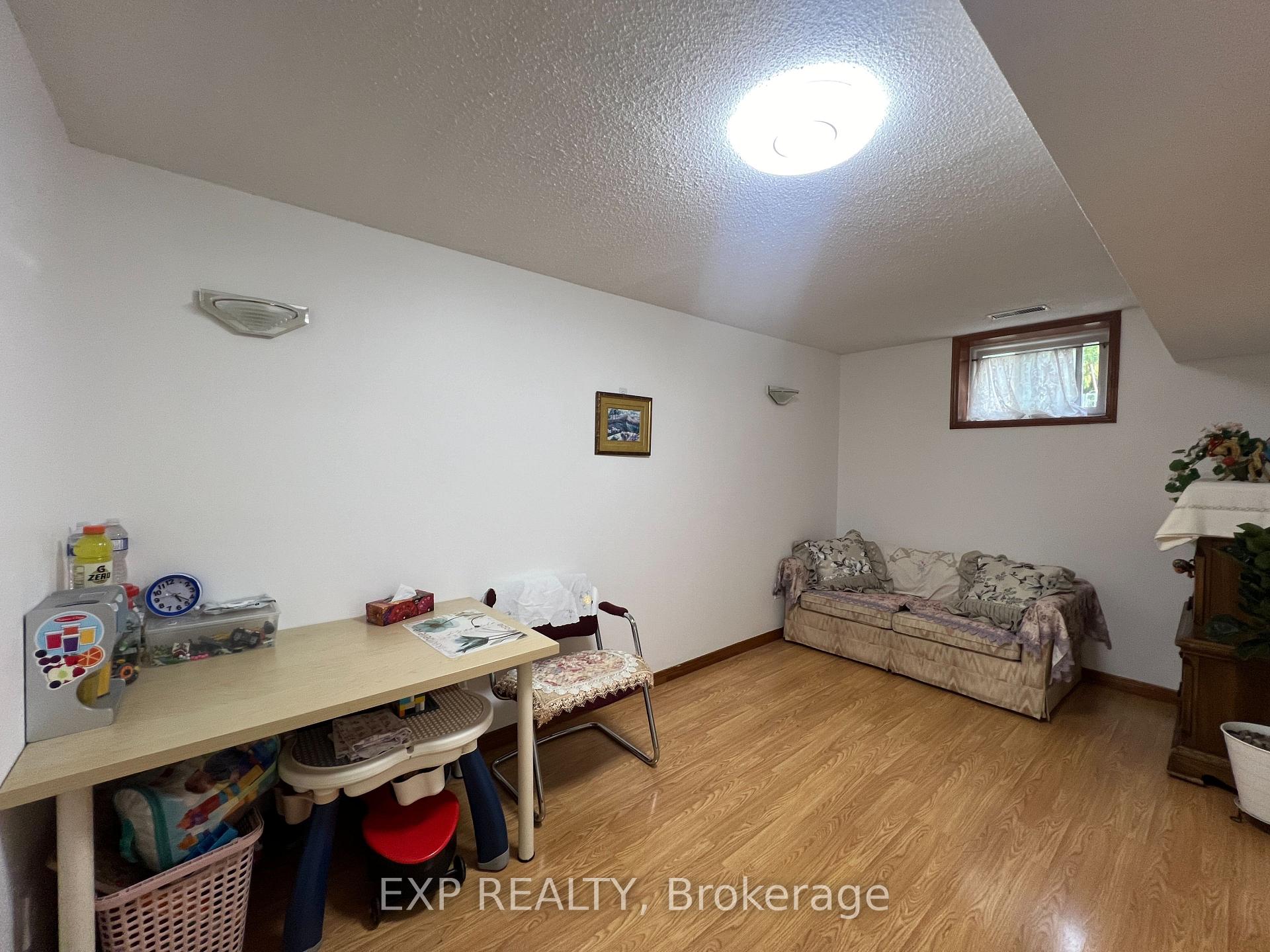 Photo 10 of Unit Lower, 3 Hildenboro Square, Scarborough, L'Amoreaux — HOMEH