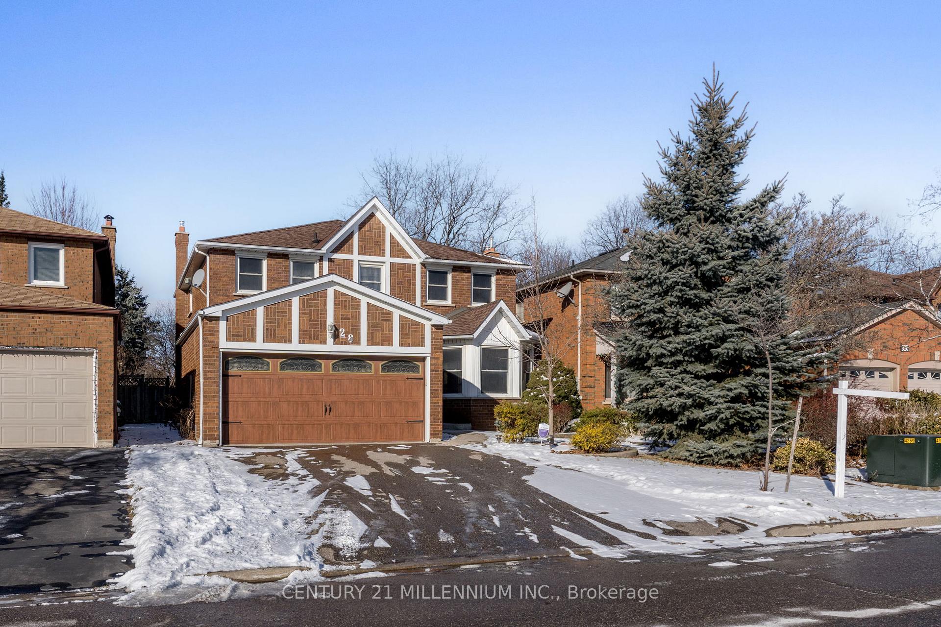 Photo 2 of 28 Napanee Street, Brampton, Westgate — HOMEH