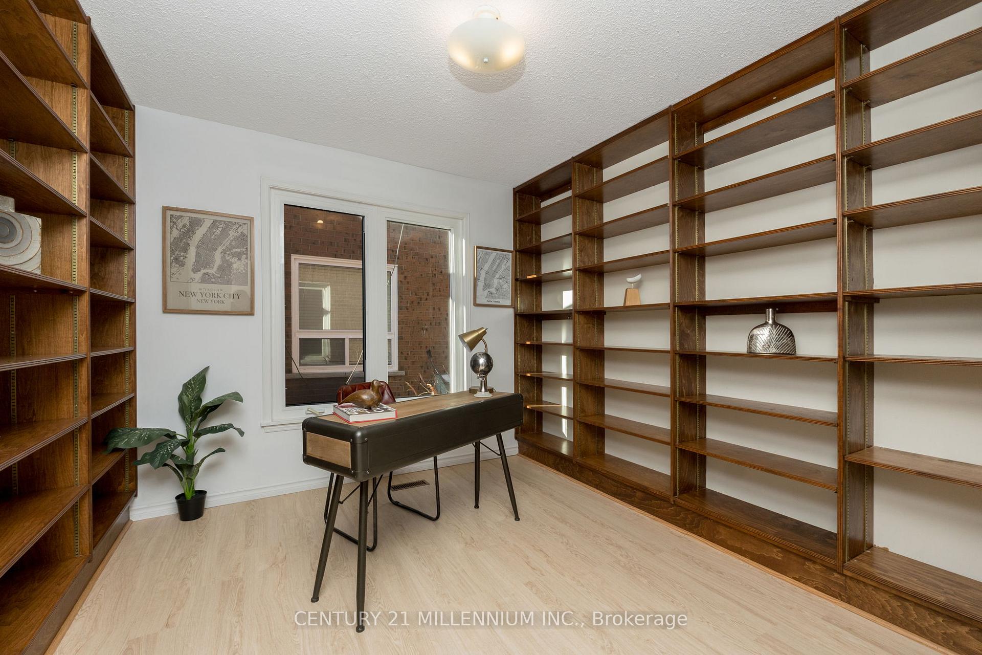 Photo 7 of 28 Napanee Street, Brampton, Westgate — HOMEH