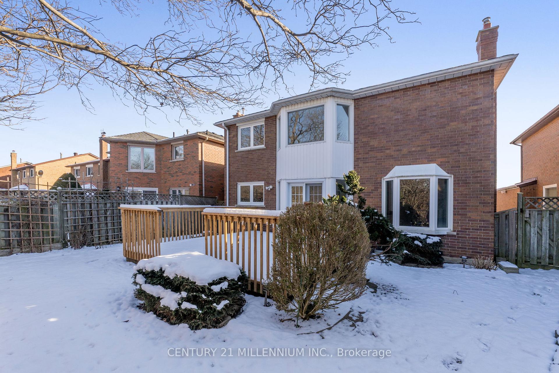 Photo 31 of 28 Napanee Street, Brampton, Westgate — HOMEH