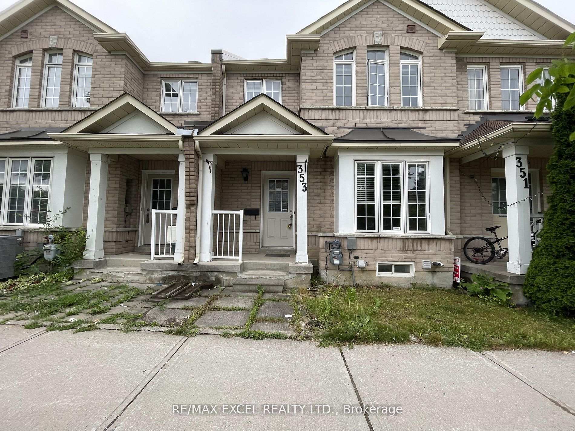 Photo 1 of 353 Bur Oak Avenue, Markham, Berczy — HOMEH