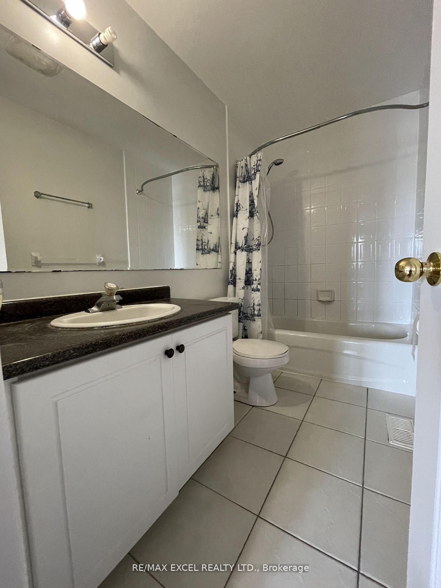 Photo 11 of 353 Bur Oak Avenue, Markham, Berczy — HOMEH