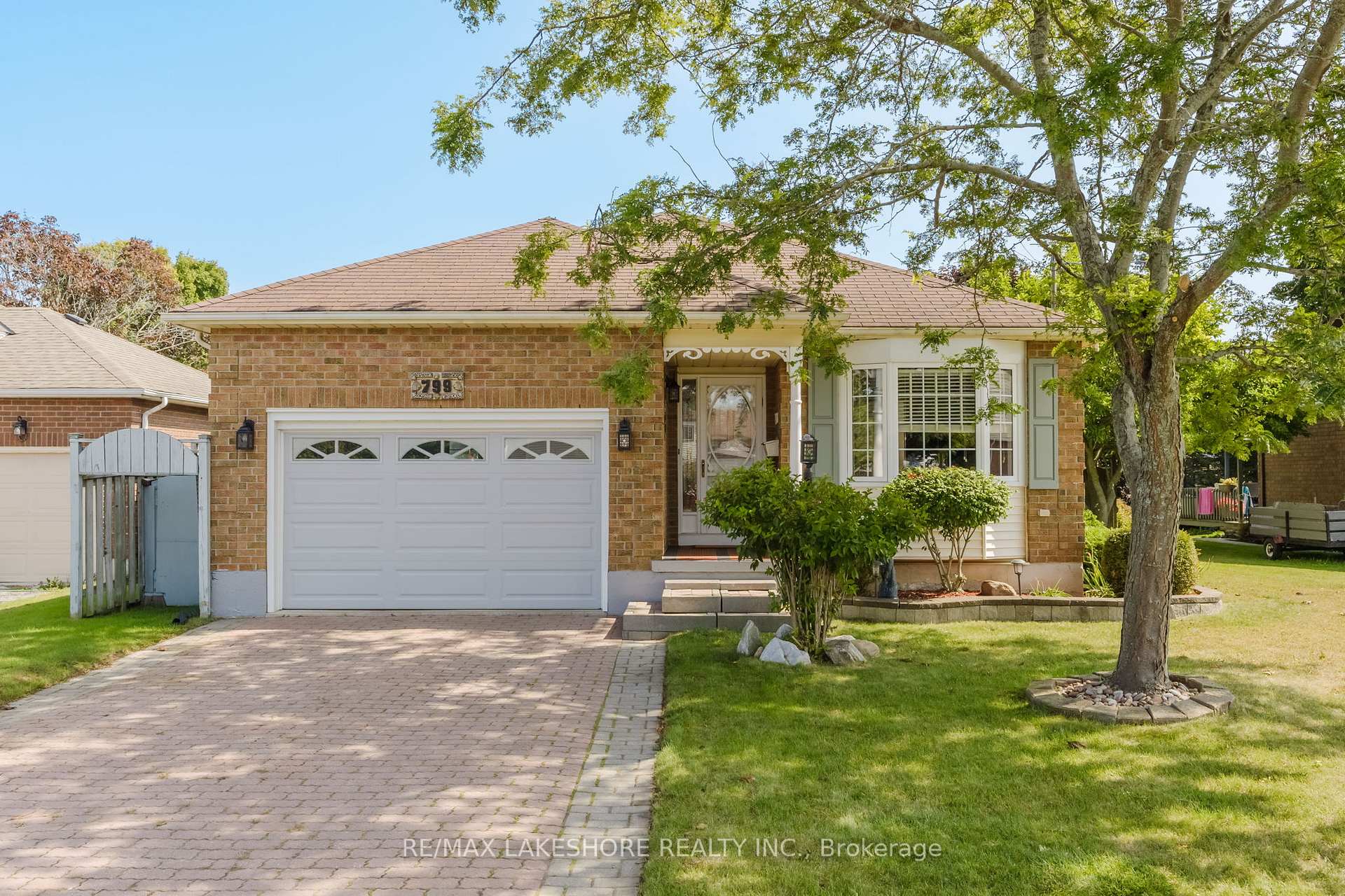 Front of 799 Daintry Crescent