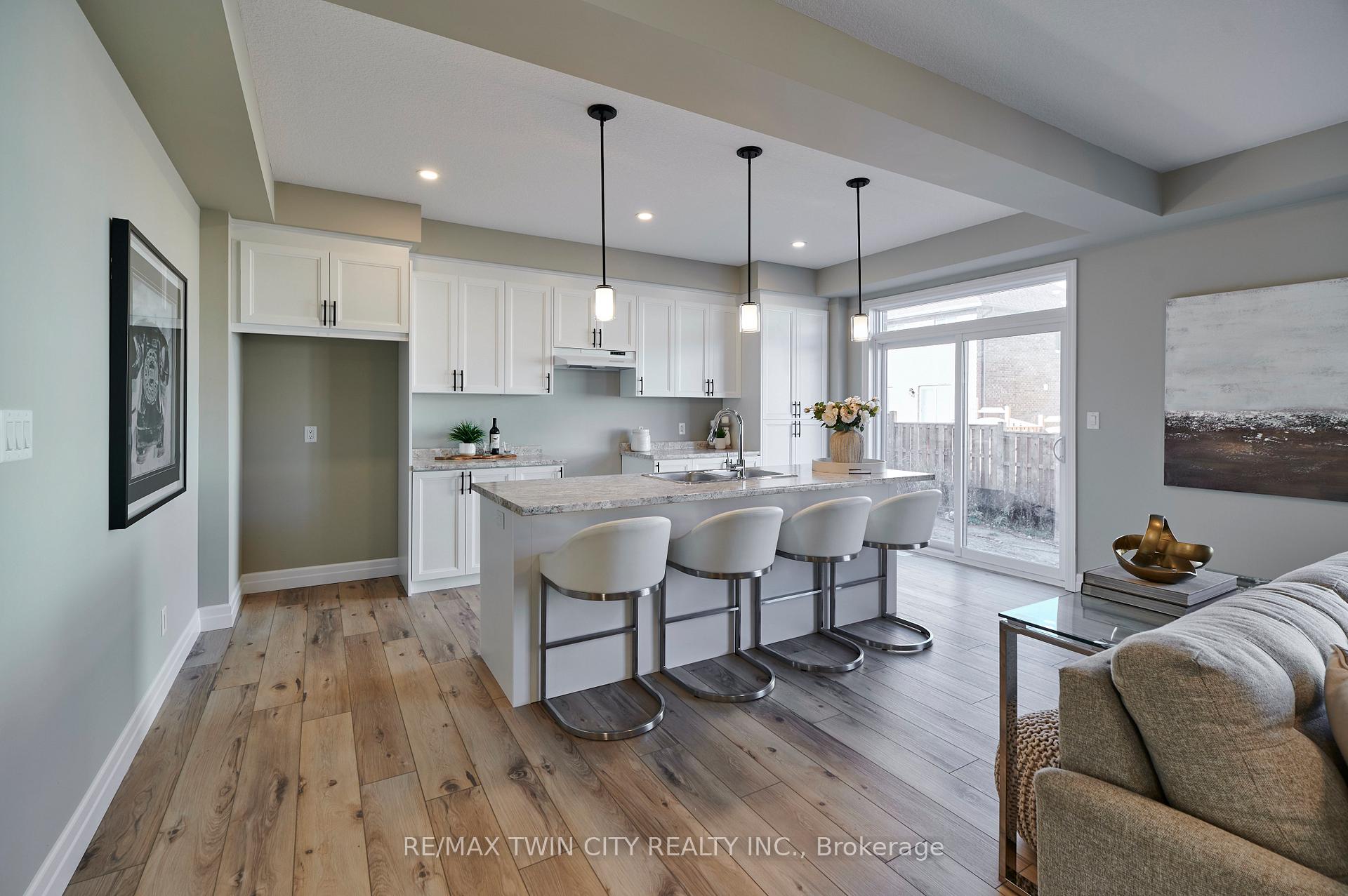 Photo 7 of 360 Chokecherry Crescent, Waterloo — HOMEH