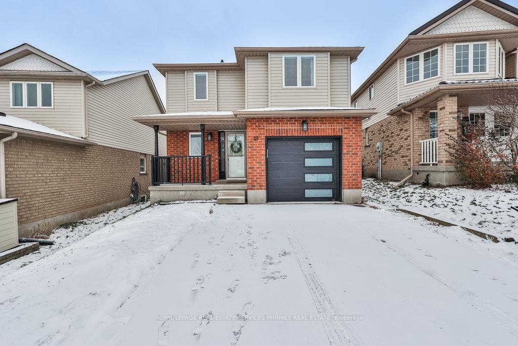 Photo 1 of 19 Tisdale Court, Kitchener — HOMEH