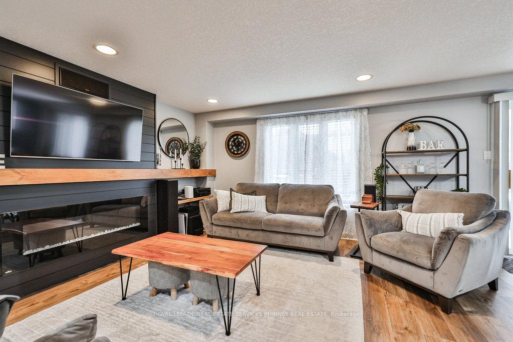 Photo 7 of 19 Tisdale Court, Kitchener — HOMEH