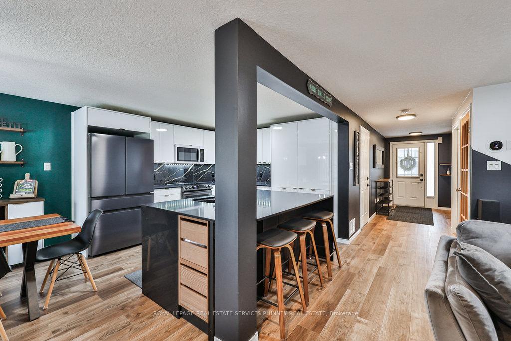 Photo 12 of 19 Tisdale Court, Kitchener — HOMEH