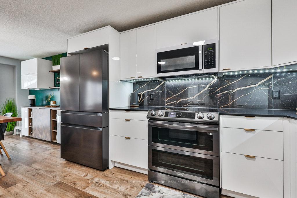 Photo 13 of 19 Tisdale Court, Kitchener — HOMEH