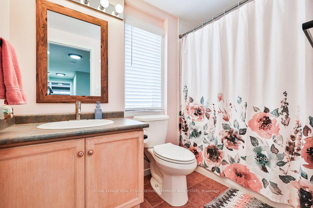 Photo 17 of 19 Tisdale Court, Kitchener — HOMEH