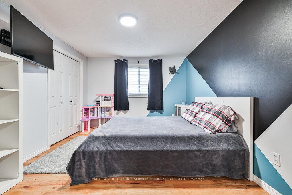 Photo 23 of 19 Tisdale Court, Kitchener — HOMEH