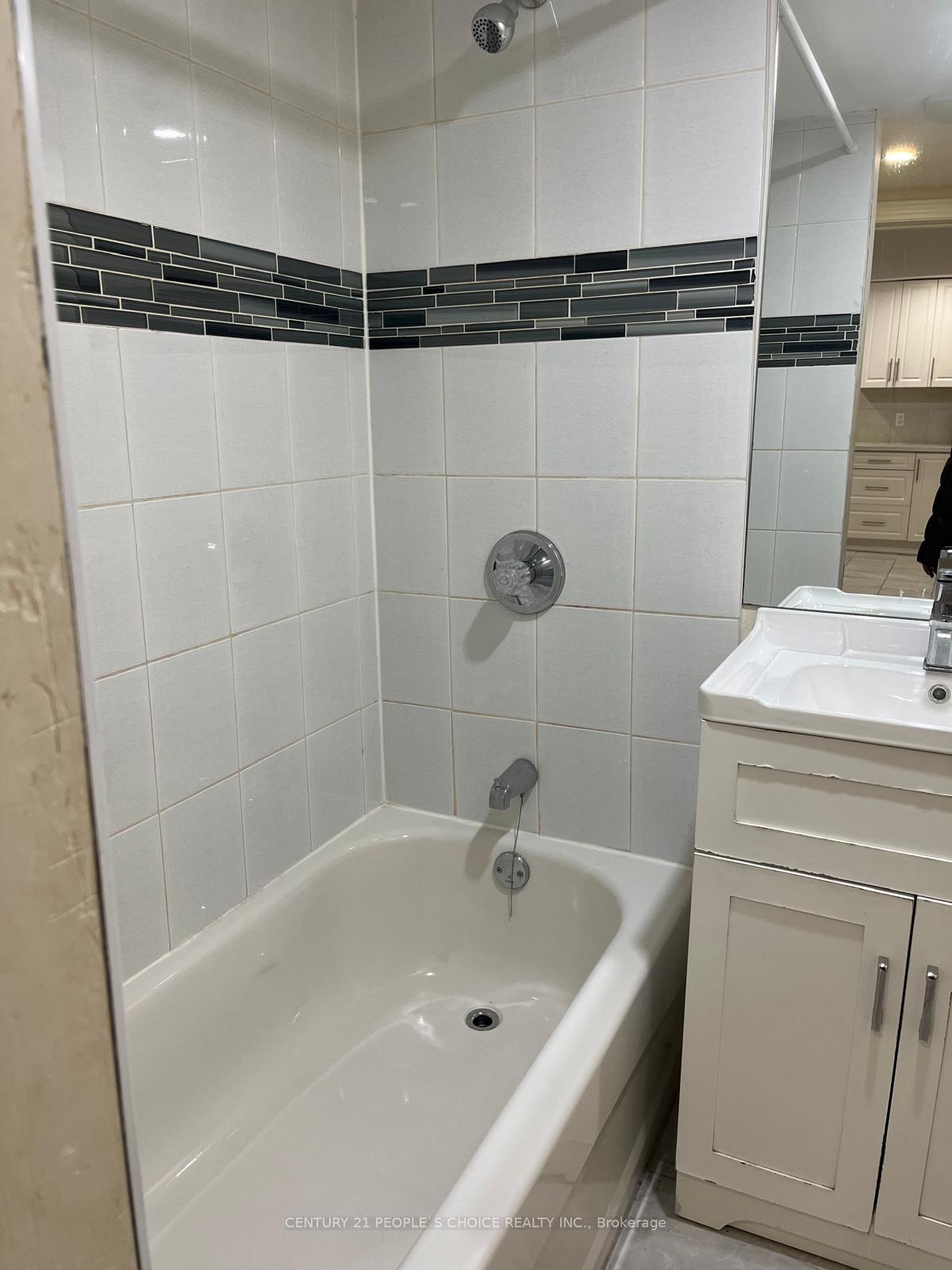 Photo 14 of Unit Bsmt, 13 Bliss Street, Brampton, Bram East — HOMEH