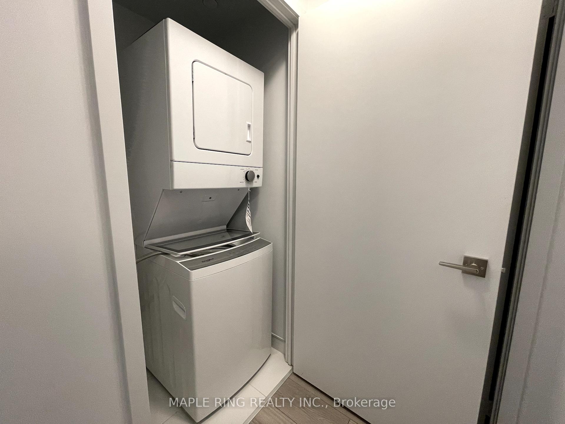 Photo 6 of Unit 2207, 2920 Highway 7 Road, Vaughan, Concord — HOMEH