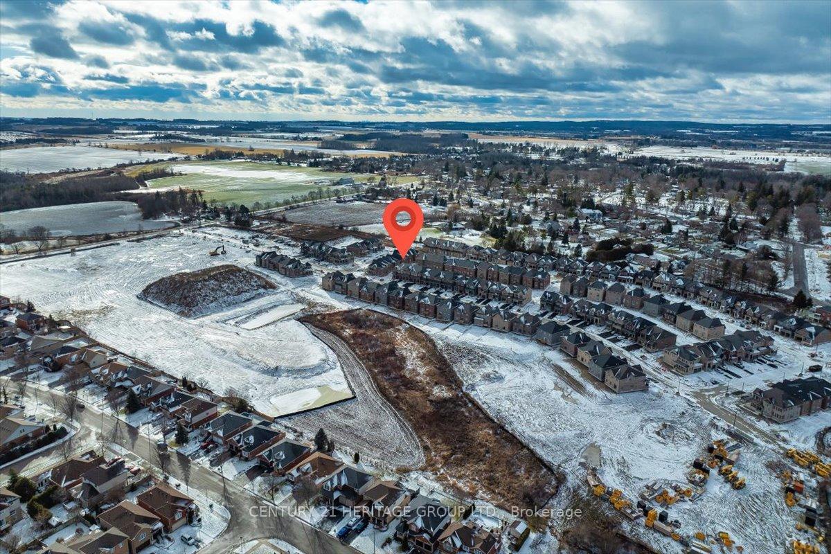 Photo 54 of 124 Robin Trail, Scugog, Port Perry — HOMEH