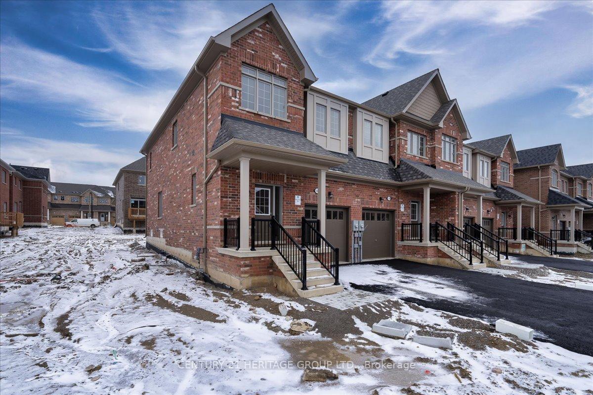 Photo 1 of 124 Robin Trail, Scugog, Port Perry — HOMEH