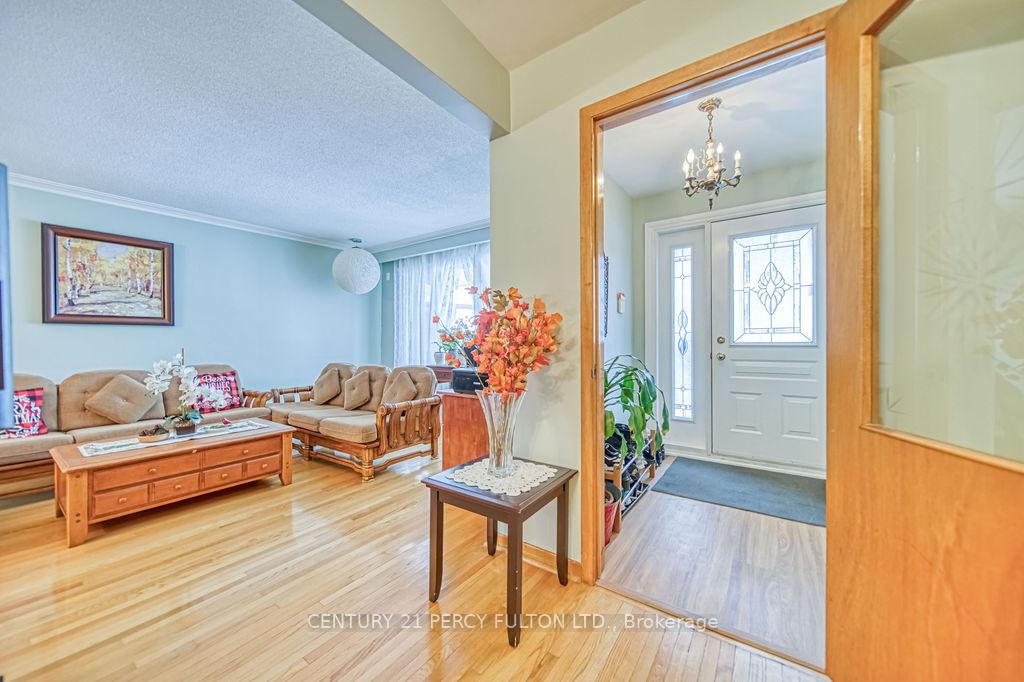 Photo 25 of 86 Iangrove Terrace, Scarborough, L'Amoreaux — HOMEH