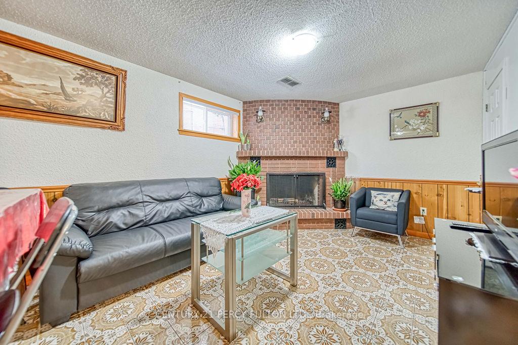 Photo 72 of 86 Iangrove Terrace, Scarborough, L'Amoreaux — HOMEH