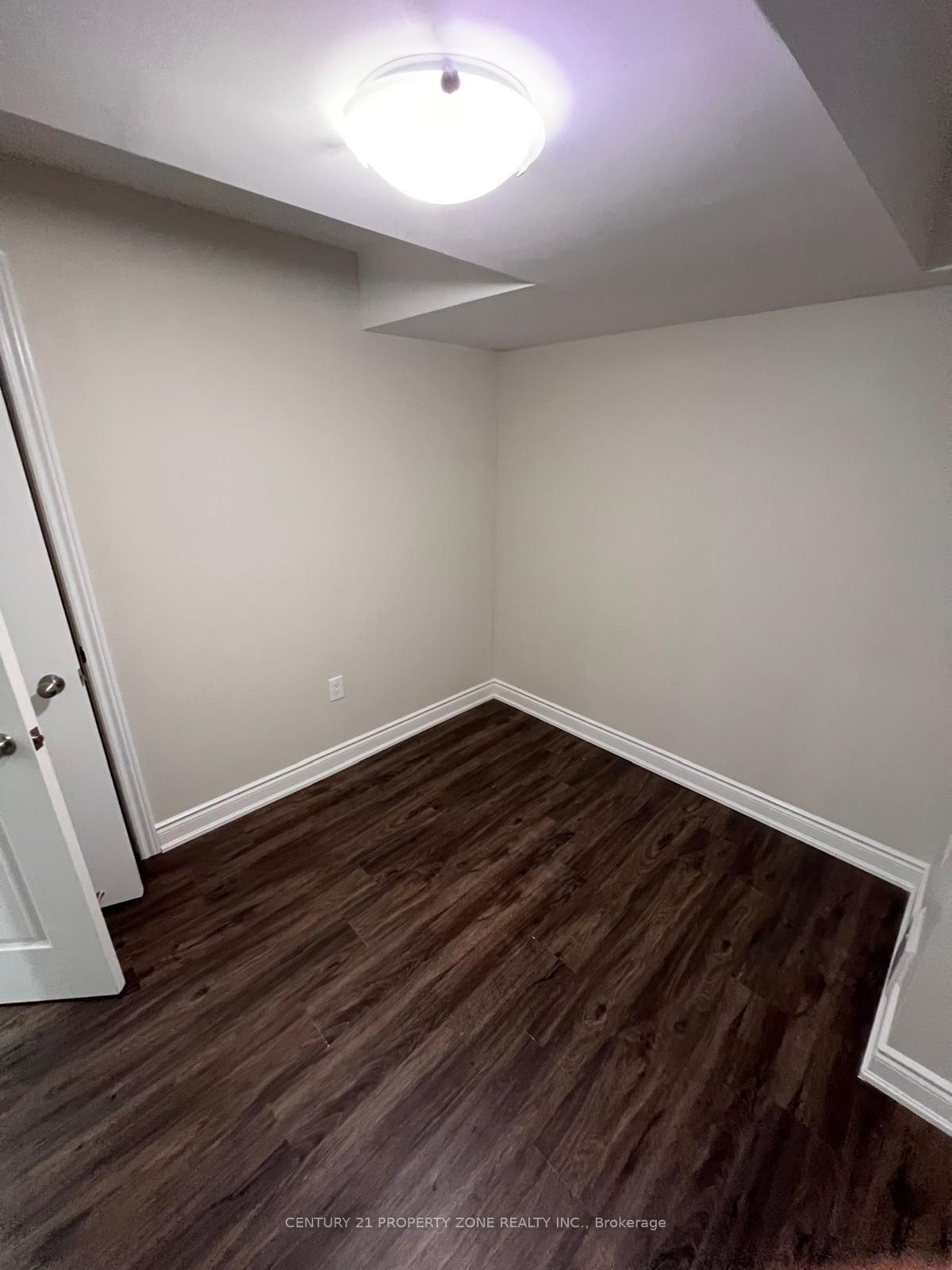 Photo 12 of 42 Fordham Road, Brampton, Brampton West — HOMEH