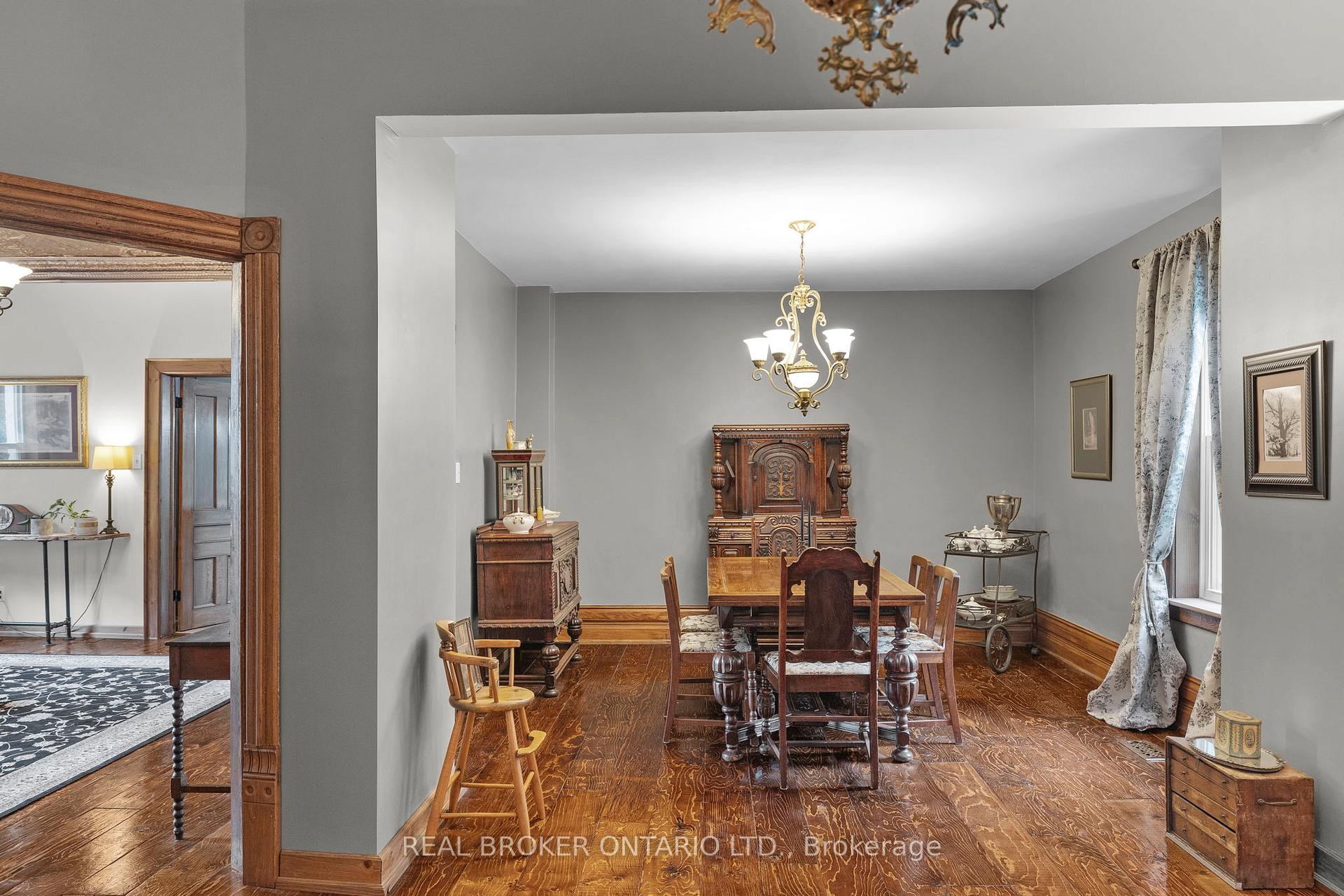 Photo 11 of 2378 Old Second Road N, Springwater, Rural Springwater — HOMEH