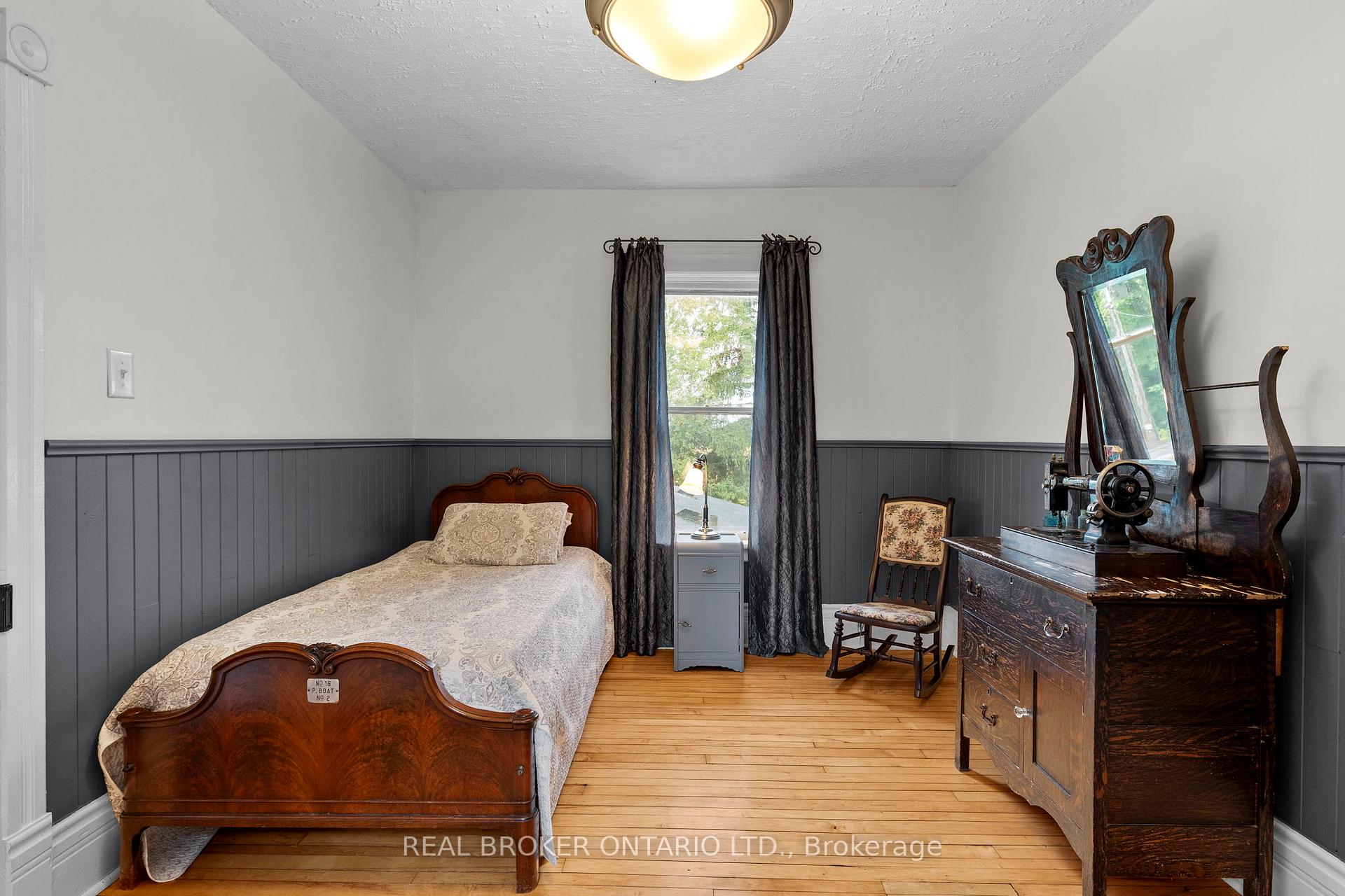 Photo 26 of 2378 Old Second Road N, Springwater, Rural Springwater — HOMEH