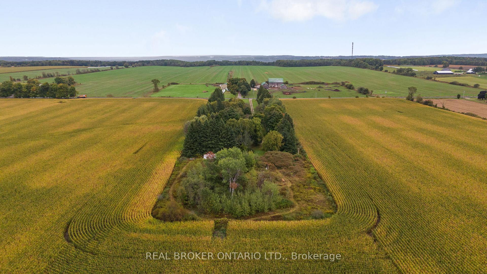 Photo 39 of 2378 Old Second Road N, Springwater, Rural Springwater — HOMEH