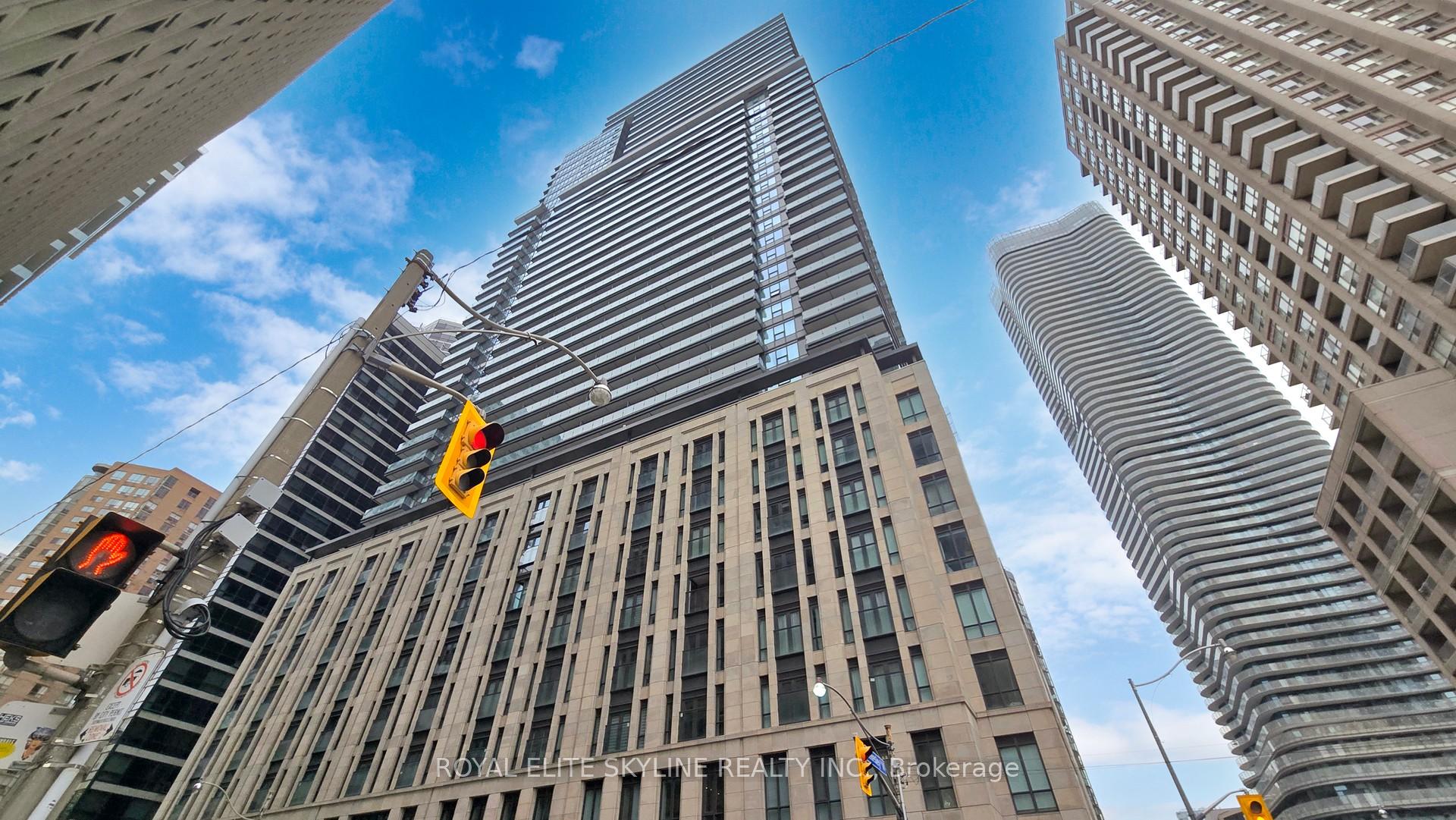 Front of Unit 310, 955 Bay Street