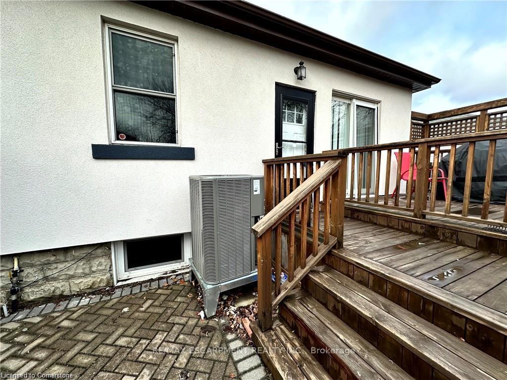 Photo 14 of Unit LOWER, 271 West 2nd Street, Hamilton, Bonnington — HOMEH
