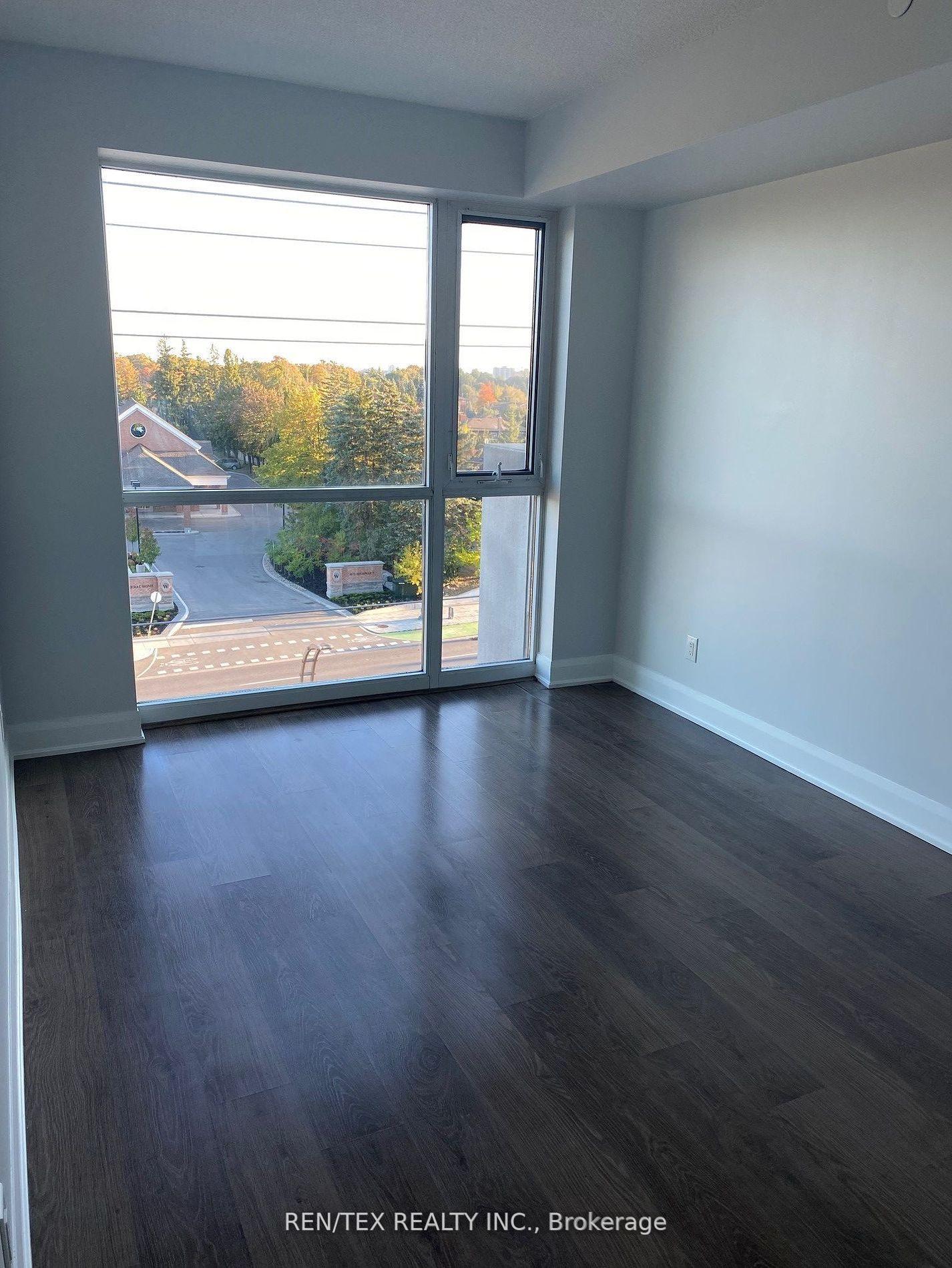 Photo 6 of Unit 602, 4700 Highway 7, Vaughan, East Woodbridge — HOMEH