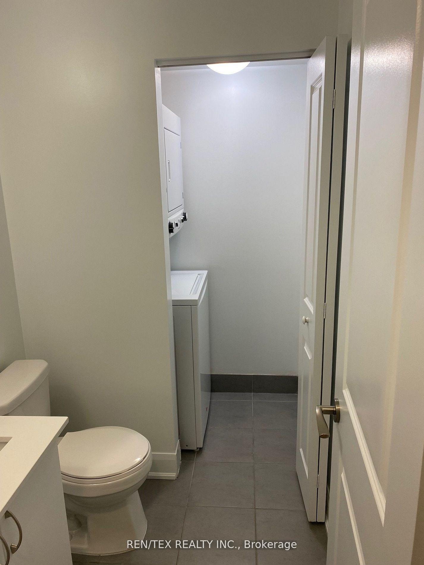 Photo 7 of Unit 602, 4700 Highway 7, Vaughan, East Woodbridge — HOMEH