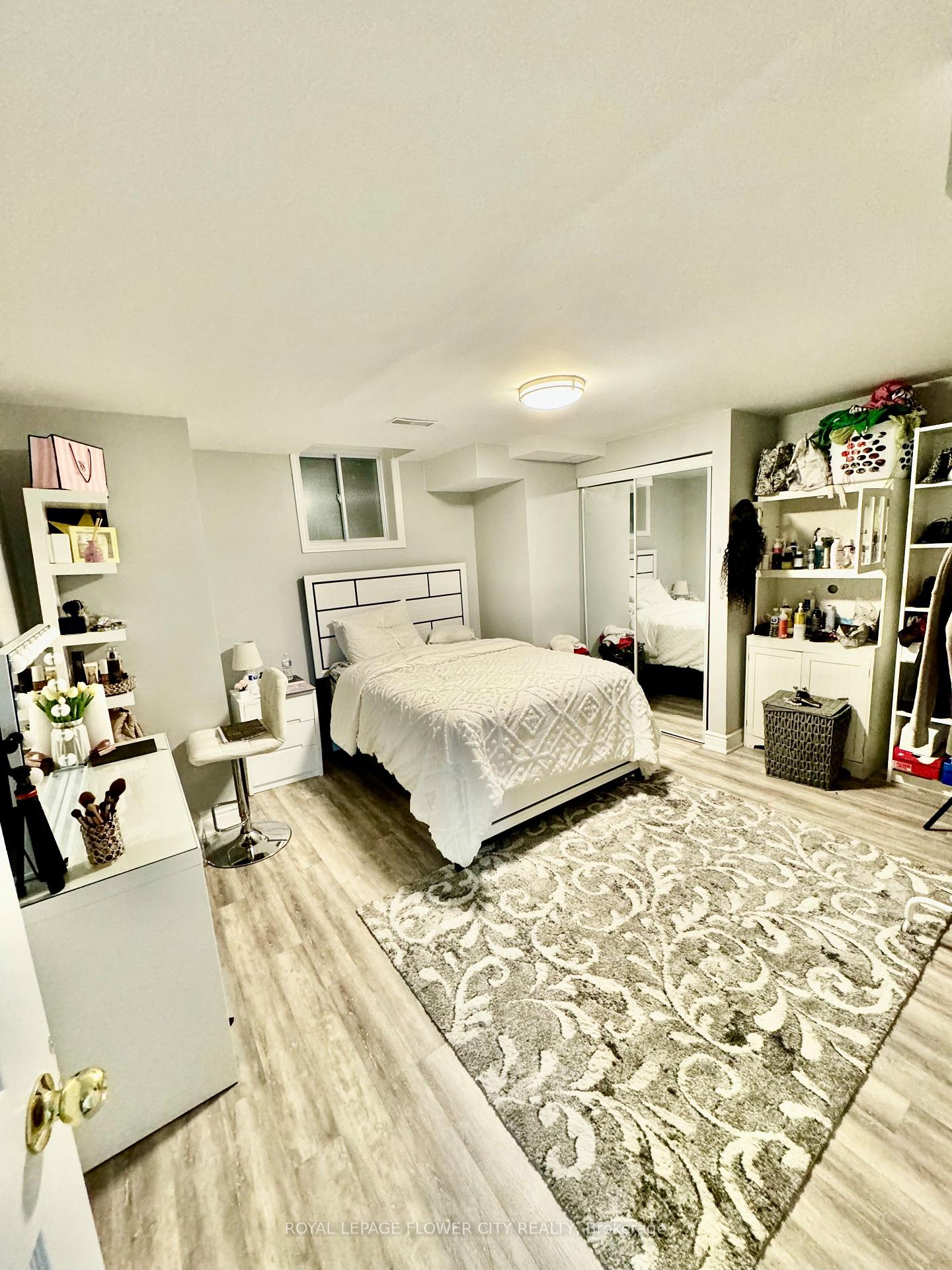 Photo 9 of Unit Bmnt, 11 Hardgate Crescent, Brampton, Brampton North — HOMEH