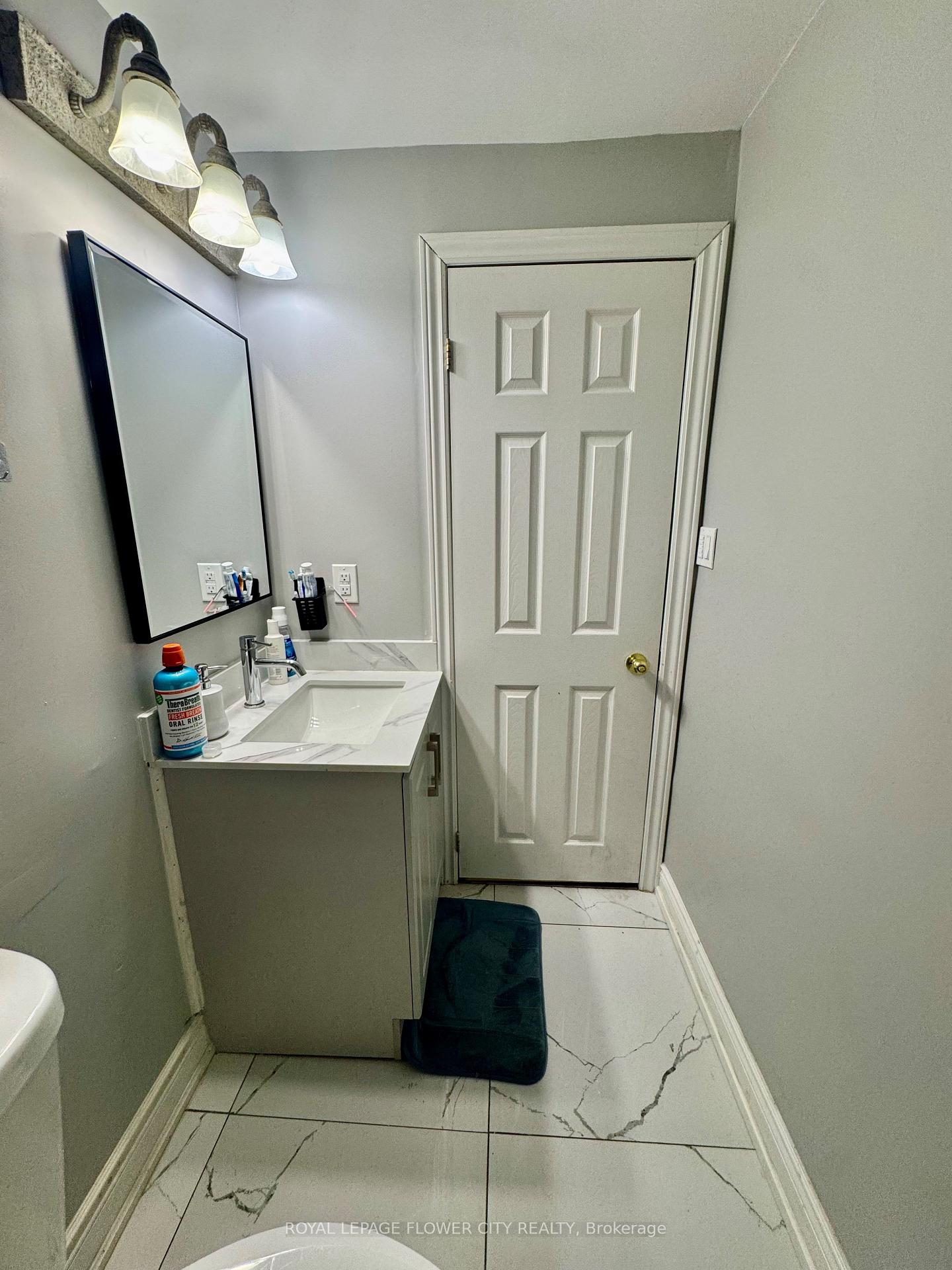 Photo 15 of Unit Bmnt, 11 Hardgate Crescent, Brampton, Brampton North — HOMEH