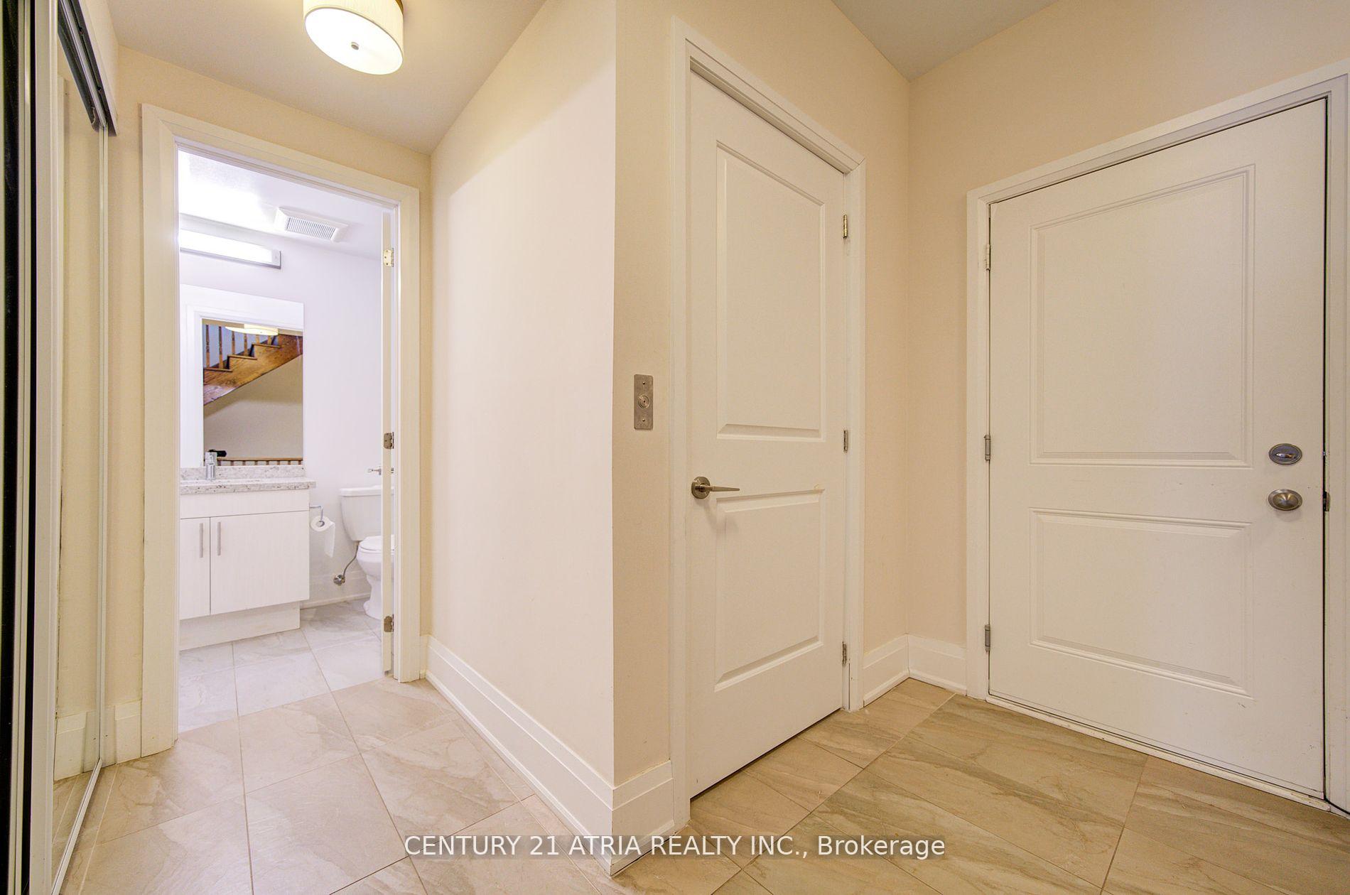 Photo 8 of 25 Village Parkway, Markham, Unionville — HOMEH