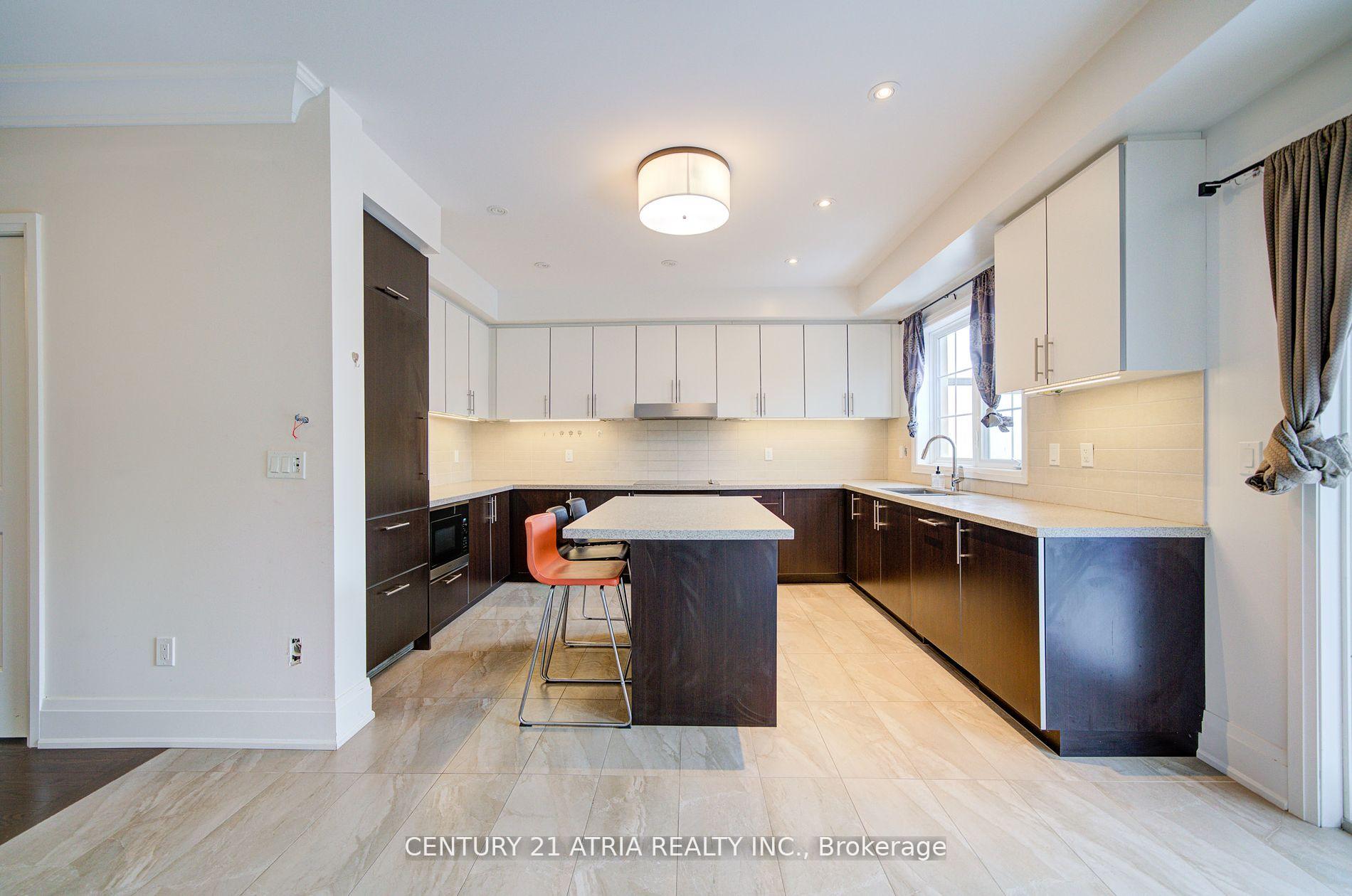 Photo 23 of 25 Village Parkway, Markham, Unionville — HOMEH