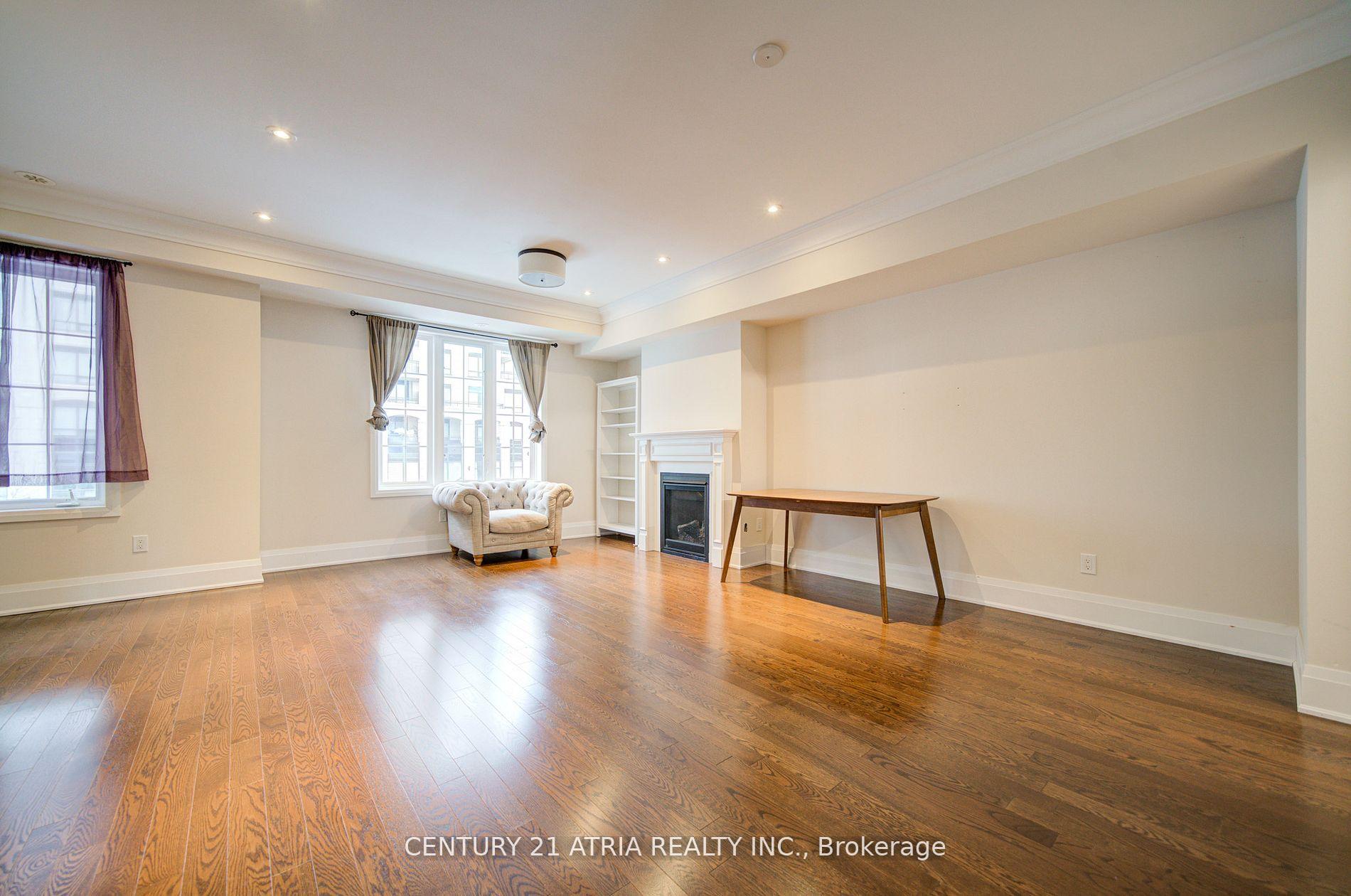 Photo 24 of 25 Village Parkway, Markham, Unionville — HOMEH
