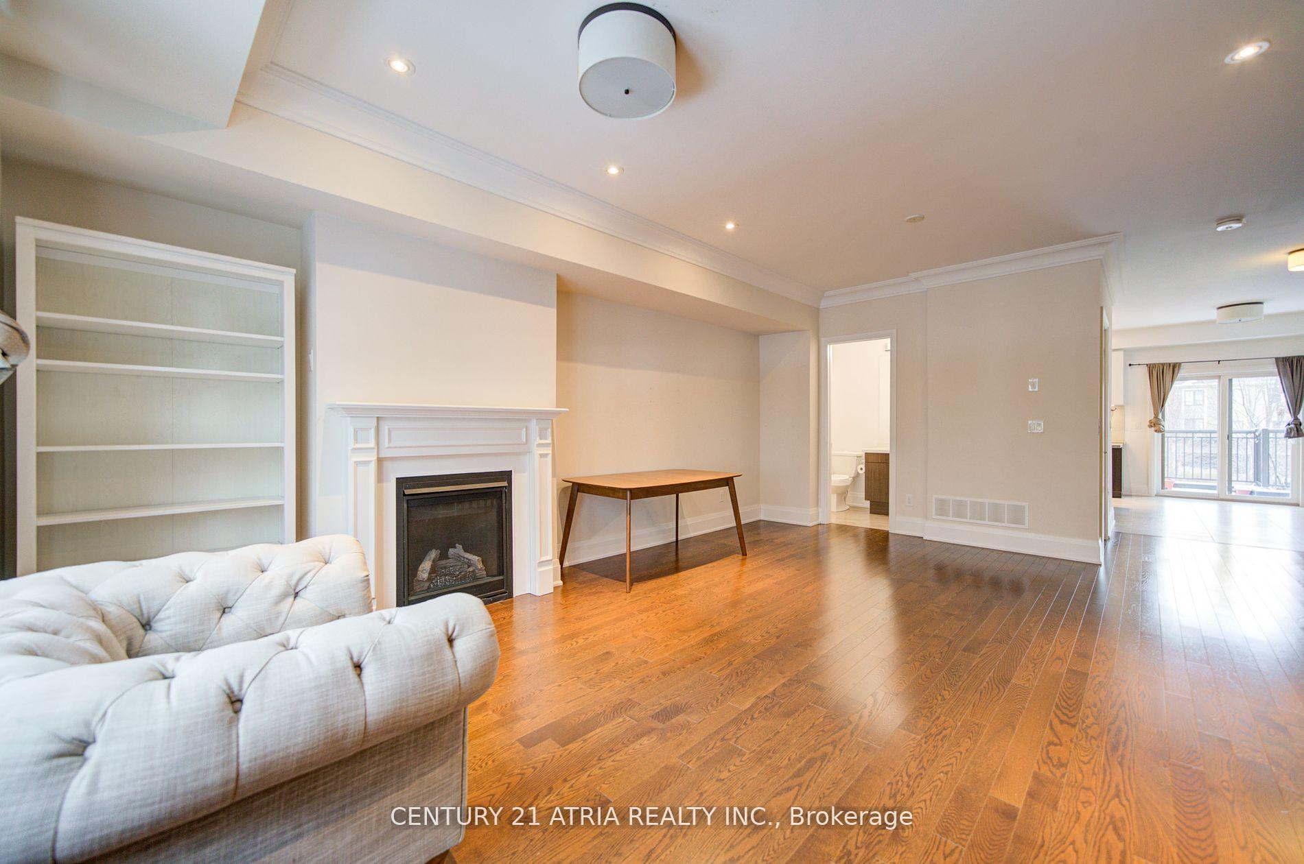 Photo 26 of 25 Village Parkway, Markham, Unionville — HOMEH