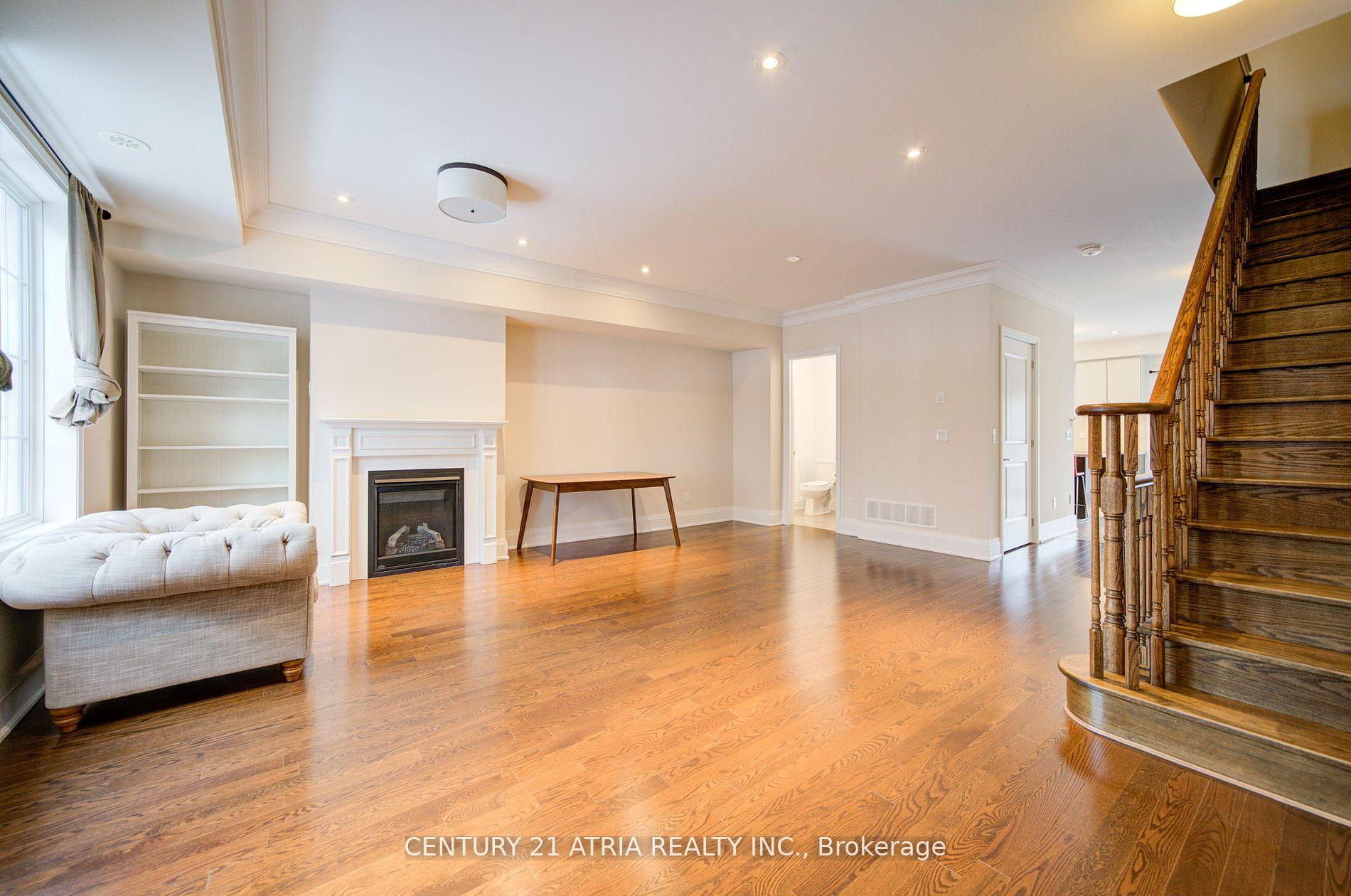Photo 28 of 25 Village Parkway, Markham, Unionville — HOMEH