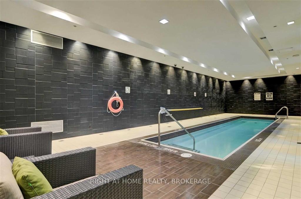 Photo 14 of Unit 1111, 35 Brian Peck Crescent, Toronto, Thorncliffe Park — HOMEH
