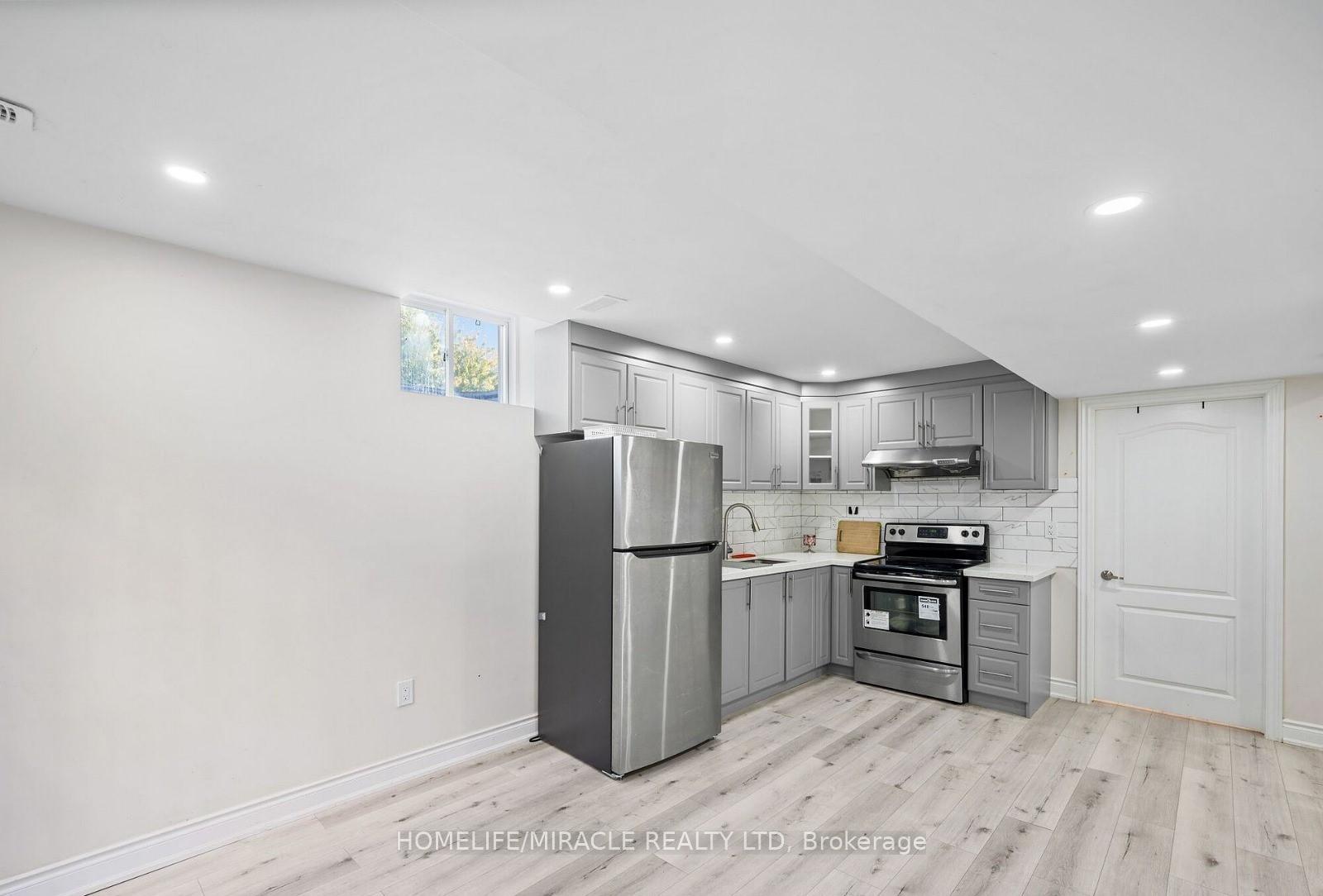 Photo 5 of Unit Bsmt, 16 Yolanda Place, Brampton, Fletcher's Meadow — HOMEH